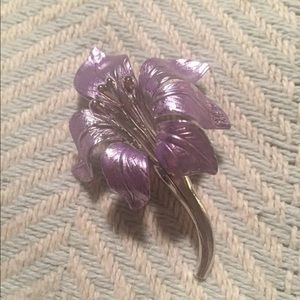 Flower brooch
